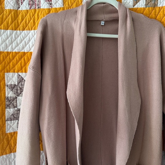 Duster - Picture 3 of 4